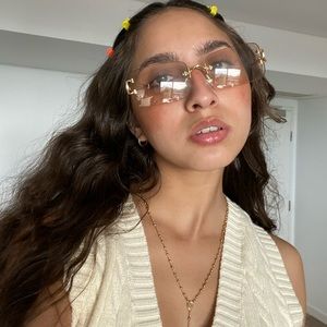 Meet your Posher, Danna